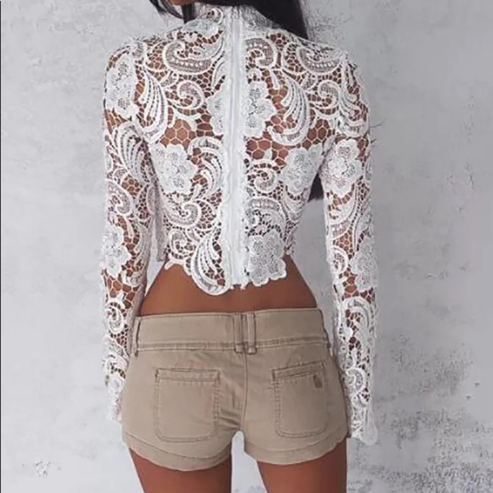 Chelsea Scalloped Lace Crochet Long Sleeve Top - Picture 4 of 5
